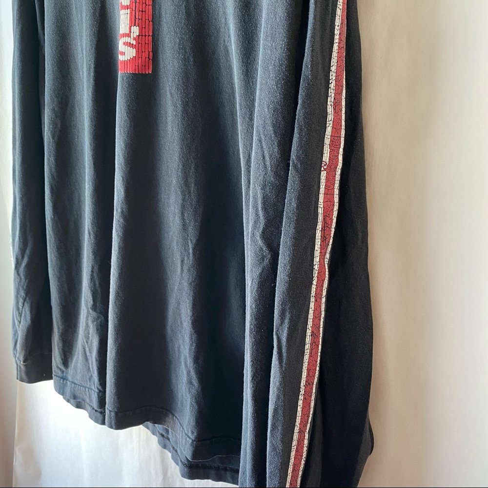 Mens xlarge long sleeved navy blue Levi’s t shirt - Picture 2 of 7